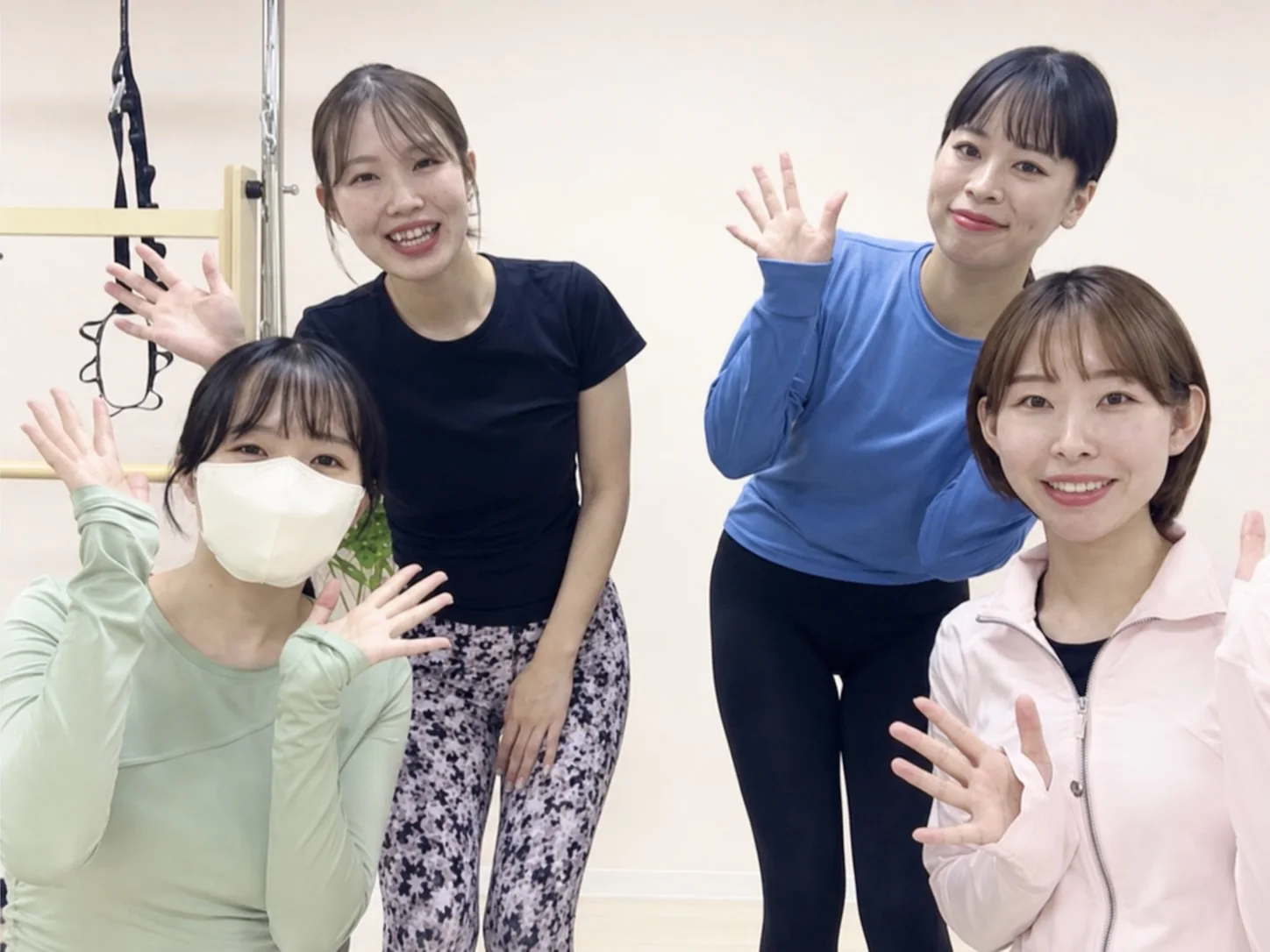 I Bloomで働くインストラクターのチーム写真
